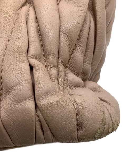 MIU MIU（ミュウミュウ）MIU MIU (ミュウミュウ) マテラッセ ピンクの古着・服飾アイテム