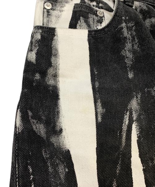 JOHN LAWRENCE SULLIVAN（ジョン ローレンス サリバン）JOHN LAWRENCE SULLIVAN (ジョン ローレンス サリバン) WRINKLE PRINT DENIM PANTS ブラック×ホワイト サイズ:Lの古着・服飾アイテム