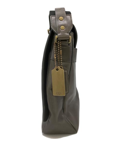 COACH（コーチ）COACH (コーチ) メッセンジャーバッグ カーキの古着・服飾アイテム