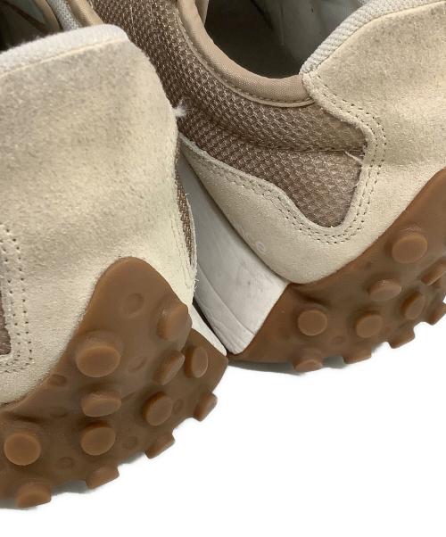 NEW BALANCE（ニューバランス）NEW BALANCE (ニューバランス) スニーカー 327 ベージュ×ホワイト サイズ:27.5の古着・服飾アイテム