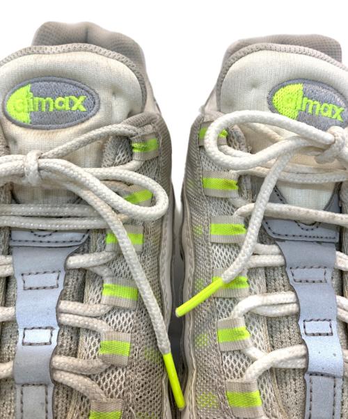 NIKE（ナイキ）NIKE (ナイキ) AIR MAX 95 グレー×ホワイト サイズ:26.5の古着・服飾アイテム