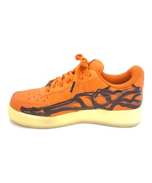 NIKE（ナイキ）NIKE (ナイキ) スニーカー オレンジ×ブラック サイズ:23.5cmの古着・服飾アイテム