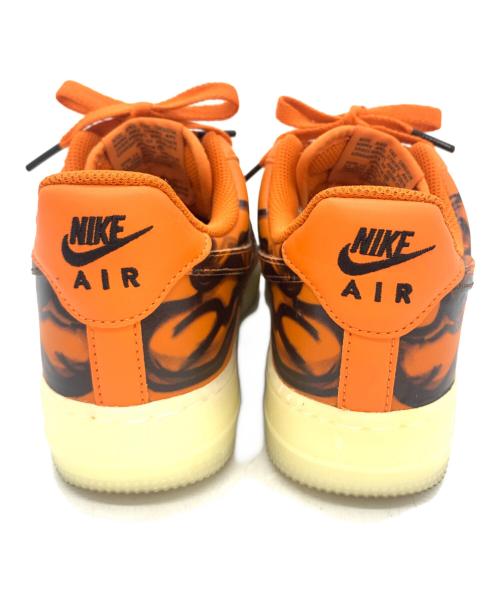 NIKE（ナイキ）NIKE (ナイキ) スニーカー オレンジ×ブラック サイズ:23.5cmの古着・服飾アイテム