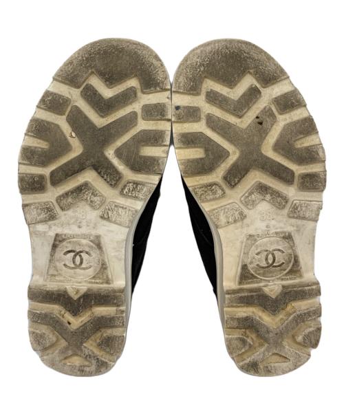 CHANEL（シャネル）CHANEL (シャネル) キャンバススニーカー ホワイト×ブラック サイズ:38の古着・服飾アイテム