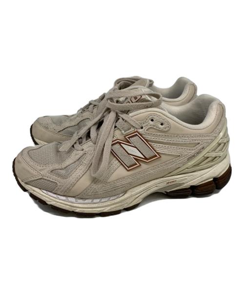 NEW BALANCE（ニューバランス）NEW BALANCE (ニューバランス) スニーカー ブラウン×ホワイト サイズ:23.5の古着・服飾アイテム