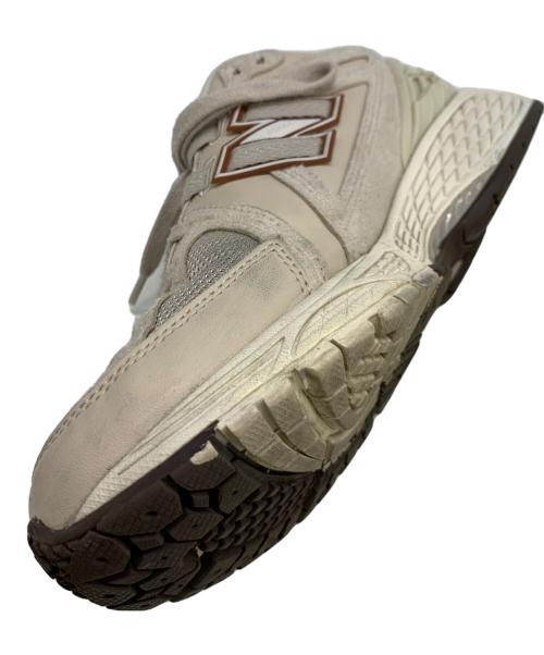 NEW BALANCE（ニューバランス）NEW BALANCE (ニューバランス) スニーカー ブラウン×ホワイト サイズ:23.5の古着・服飾アイテム