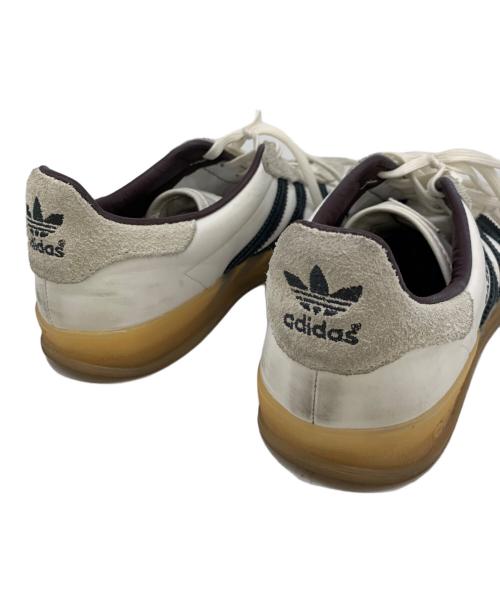 adidas（アディダス）adidas (アディダス) GAZELLE INDOOR ホワイト×ブラック サイズ:26.5の古着・服飾アイテム