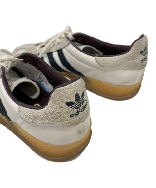 adidas（アディダス）adidas (アディダス) GAZELLE INDOOR ホワイト×ブラック サイズ:26.5の古着・服飾アイテム