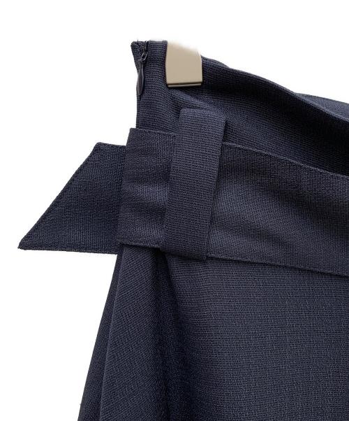 Mila Owen（ミラオーウェン）Mila Owen (ミラオーウェン) 太ベルト付きマキシSK ネイビー サイズ:SIZE 1の古着・服飾アイテム