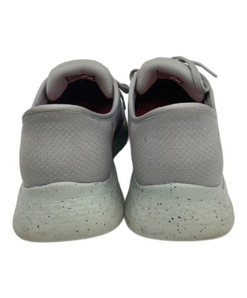 SKECHERS（スケッチャーズ）SKECHERS (スケッチャーズ) ゴーウォークフレックス ウォータープルーフ/スニーカー グレー サイズ:26の古着・服飾アイテム
