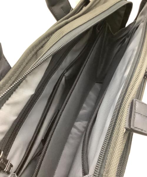 TUMI（トゥミ）TUMI (トゥミ) ブリーフケース アルファ2 カーキの古着・服飾アイテム