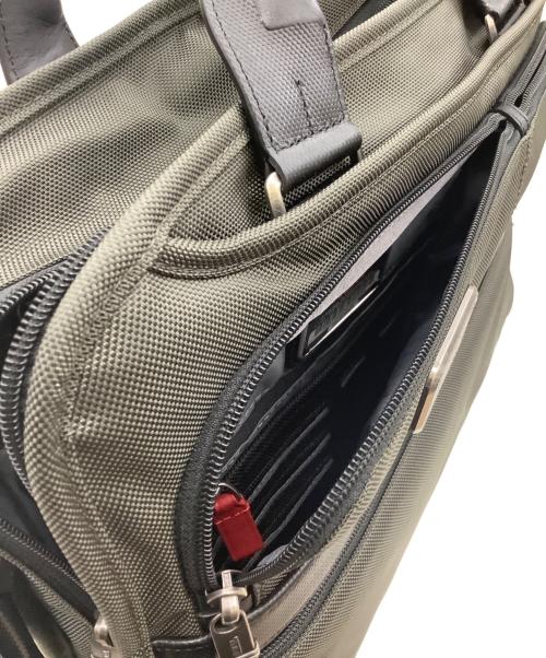 TUMI（トゥミ）TUMI (トゥミ) ブリーフケース アルファ2 カーキの古着・服飾アイテム