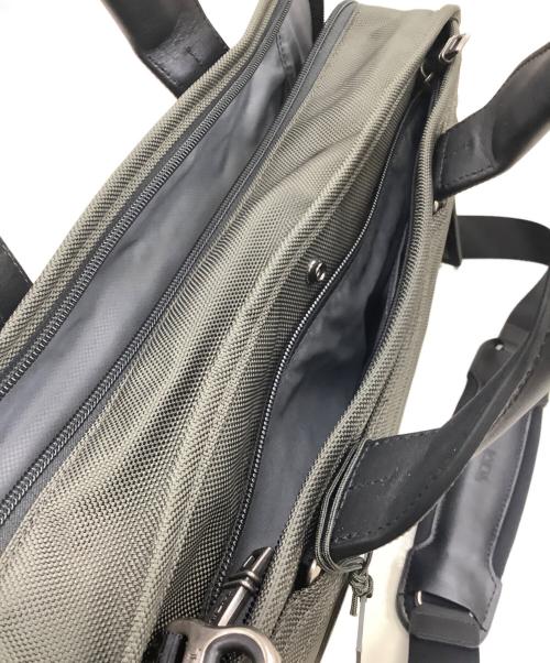 TUMI（トゥミ）TUMI (トゥミ) ブリーフケース アルファ2 カーキの古着・服飾アイテム