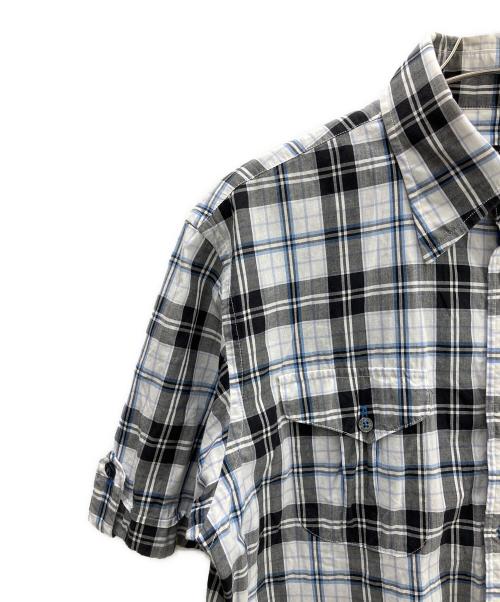 BURBERRY BLACK LABEL（バーバリーブラックレーベル）BURBERRY BLACK LABEL (バーバリーブラックレーベル) 半袖シャツ ホワイトブルー サイズ:Ｍの古着・服飾アイテム