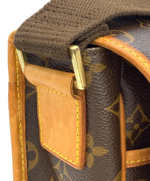 LOUIS VUITTON（ルイ ヴィトン）LOUIS VUITTON (ルイ ヴィトン) ボスフォールGM ブラウンの古着・服飾アイテム
