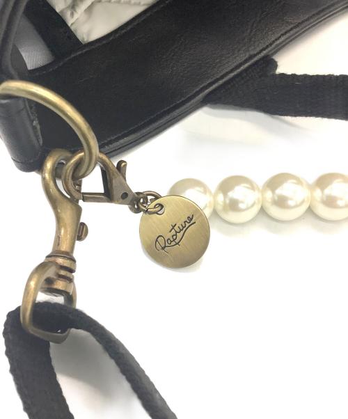 Rapture（ラプチャー）Rapture (ラプチャー) 2WAYフリルバッグ ホワイト×ブラックの古着・服飾アイテム