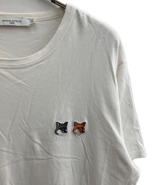 maison kitsune（メゾンキツネ）MAISON KITSUNE (メゾンキツネ) ダブルフォックスヘッド パッチ クラシック Tシャツ ホワイト サイズ:XLの古着・服飾アイテム