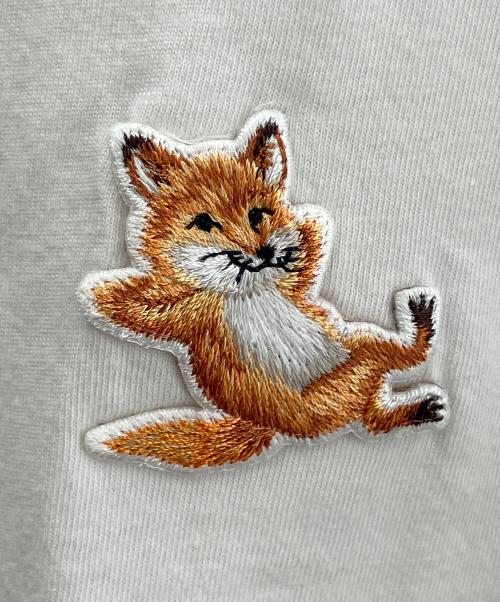 maison kitsune（メゾンキツネ）MAISON KITSUNE (メゾンキツネ) チラックスフォックス パッチ クラシック Tシャツ ホワイト サイズ:XLの古着・服飾アイテム