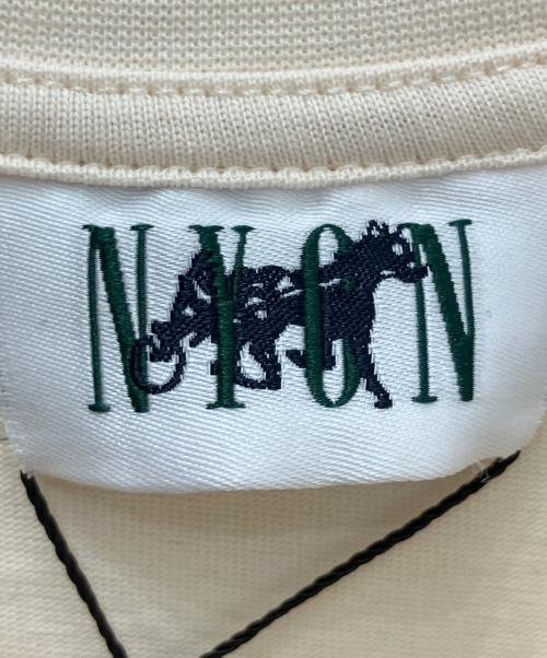 NYON（エヌワイオーユー）NYON (エヌワイオーユー) NEWYORK OR NOWHERE ベージュ サイズ:Ｓ 未使用品の古着・服飾アイテム