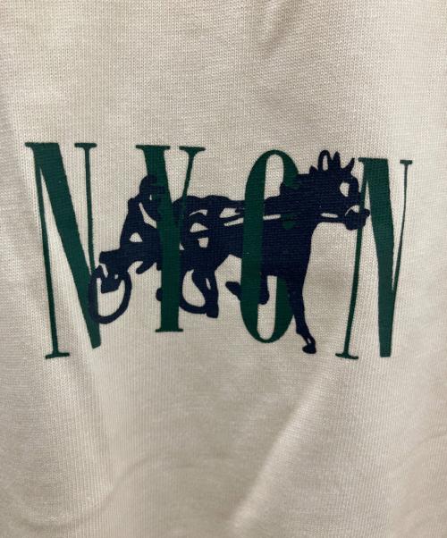 NYON（エヌワイオーユー）NYON (エヌワイオーユー) NEWYORK OR NOWHERE ベージュ サイズ:Ｓ 未使用品の古着・服飾アイテム