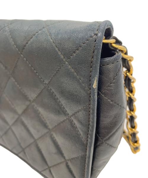 CHANEL（シャネル）CHANEL (シャネル) フリンジチェーンショルダーバッグ ブラックの古着・服飾アイテム