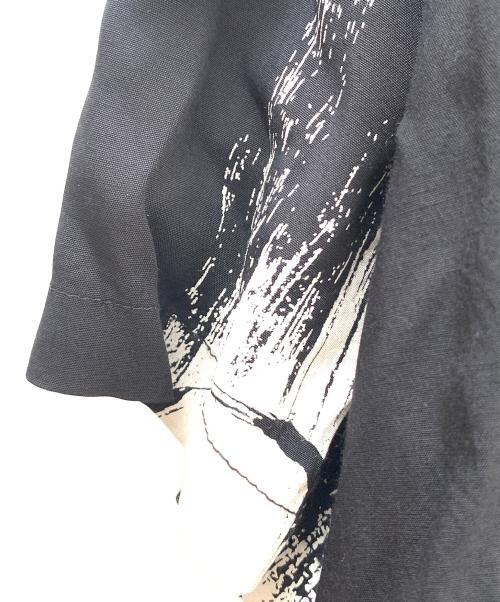 SASQUATCHfabrix.（サスクワッチファブリックス）SASQUATCHfabrix. (サスクワッチファブリックス) 丸岡和吾 (マルオカカズミチ) 半袖シャツ ブラック×ホワイト サイズ:XLの古着・服飾アイテム