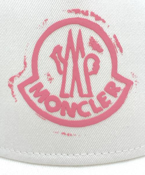 MONCLER（モンクレール）MONCLER (モンクレール) ロゴプリント ベースボールキャップ ホワイトの古着・服飾アイテム