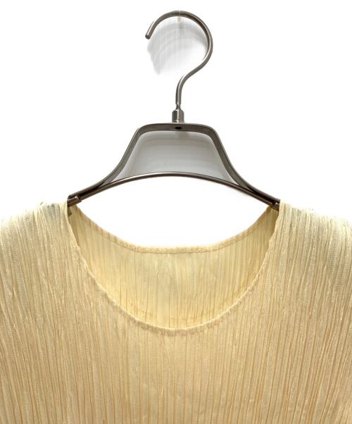 PLEATS PLEASE ISSEY MIYAKE（プリーツプリーズ イッセイミヤケ）PLEATS PLEASE ISSEY MIYAKE (プリーツプリーズ イッセイミヤケ) 半袖カットソー ベージュ サイズ:XLの古着・服飾アイテム