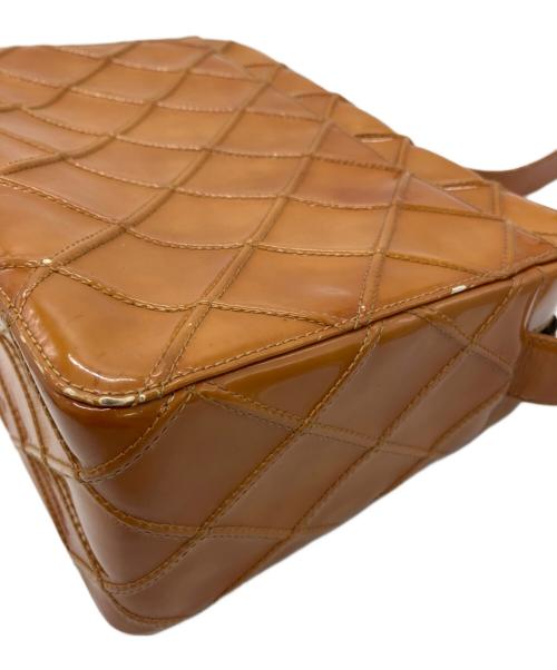 CHANEL（シャネル）CHANEL (シャネル) ショルダーバッグ ブラウンの古着・服飾アイテム