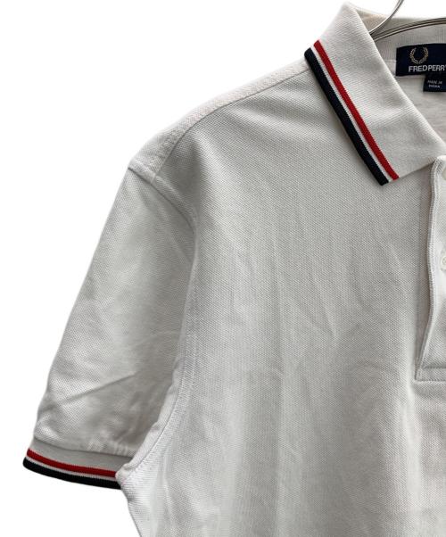FRED PERRY（フレッドペリー）FRED PERRY (フレッドペリー) ポロシャツ ホワイト サイズ:Ｍの古着・服飾アイテム
