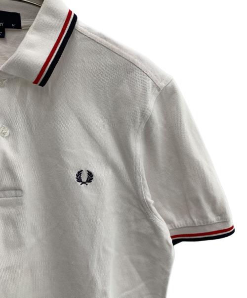 FRED PERRY（フレッドペリー）FRED PERRY (フレッドペリー) ポロシャツ ホワイト サイズ:Ｍの古着・服飾アイテム