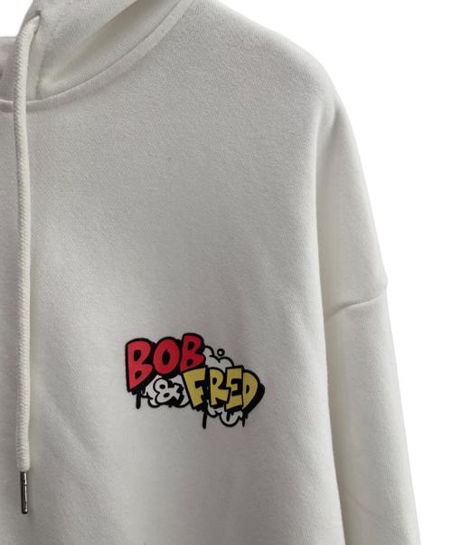 A.P.C.（アーペーセー）A.P.C. (アーペーセー) スプレーロゴフルZIPパーカ ホワイト サイズ:Lの古着・服飾アイテム