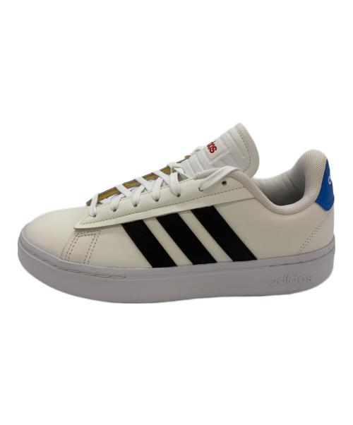 adidas（アディダス）adidas (アディダス) adidas(アディダス)グランドコート アルファGY8029 ホワイト サイズ:26.5cmの古着・服飾アイテム