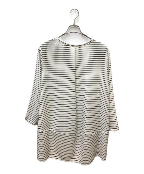 BEARDSLEY（ビアズリー）BEARDSLEY (ビアズリー) 後ろドレープTブラウス ホワイト×ブラック サイズ:FREE 未使用品の古着・服飾アイテム