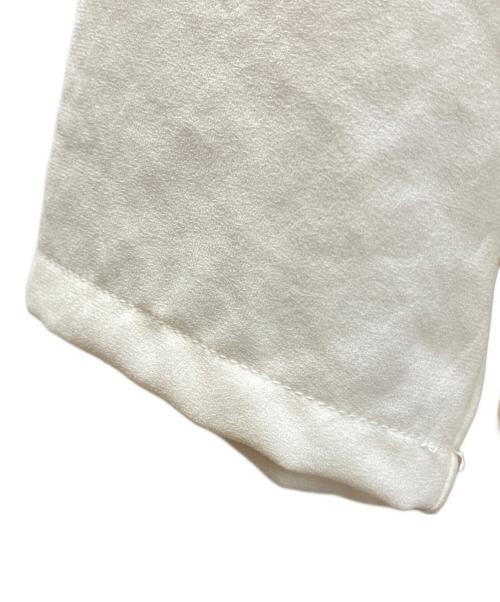 BEARDSLEY（ビアズリー）BEARDSLEY (ビアズリー) 長袖ブラウス アイボリー サイズ:FREE 未使用品の古着・服飾アイテム