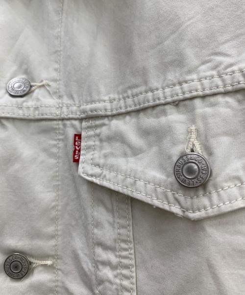 LEVI'S（リーバイス）LEVI'S (リーバイス) トラッカージャケット ホワイト サイズ:XLの古着・服飾アイテム