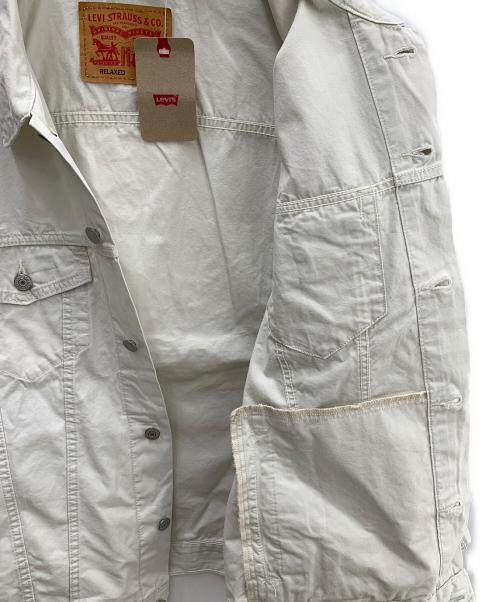 LEVI'S（リーバイス）LEVI'S (リーバイス) トラッカージャケット ホワイト サイズ:XLの古着・服飾アイテム