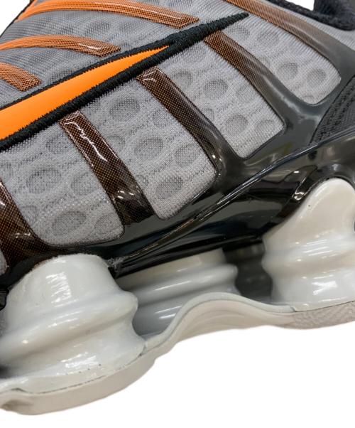 NIKE（ナイキ）NIKE (ナイキ) SHOX TL グレー×オレンジ サイズ:27.5の古着・服飾アイテム