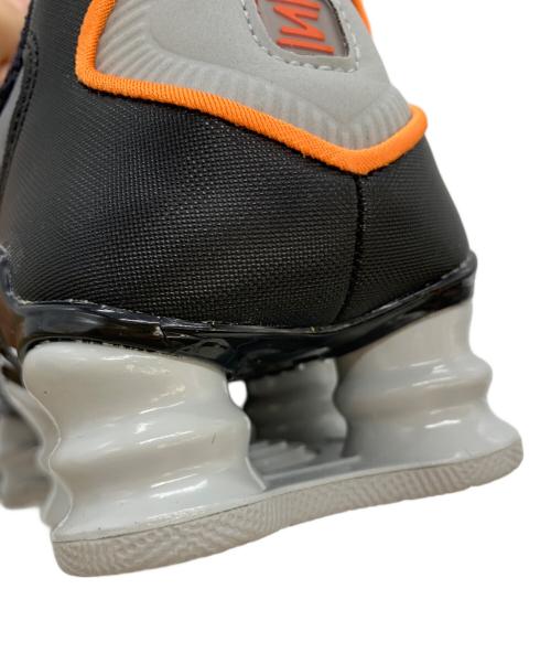 NIKE（ナイキ）NIKE (ナイキ) SHOX TL グレー×オレンジ サイズ:27.5の古着・服飾アイテム