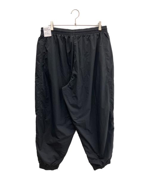 NIKE（ナイキ）NIKE (ナイキ) オーバーサイズド ウーブン トラックパンツ ブラック サイズ:L 未使用品の古着・服飾アイテム
