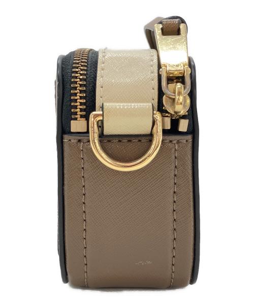 MARC JACOBS（マークジェイコブズ）MARC JACOBS (マークジェイコブズ) スナップショット ブラウンの古着・服飾アイテム
