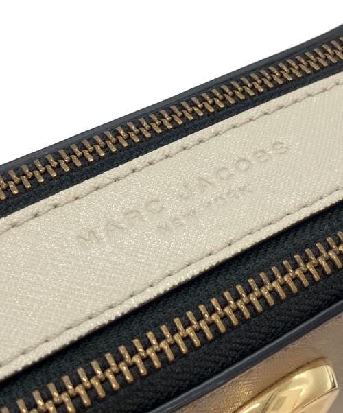 MARC JACOBS（マークジェイコブズ）MARC JACOBS (マークジェイコブズ) スナップショット ブラウンの古着・服飾アイテム