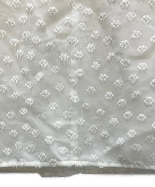 TSURU by MARIKO OIKAWA（ツルバイマリコオイカワ）Tsuru by Mariko Oikawa (ツルバイマリコオイカワ) ギャザースリットブラウス ホワイト サイズ:FREEの古着・服飾アイテム