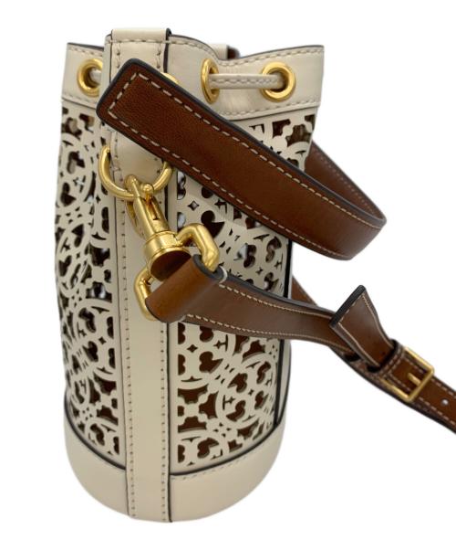 TORY BURCH（トリーバーチ）TORY BURCH (トリーバーチ) ショルダーバスケットバッグ ホワイト×ブラウンの古着・服飾アイテム