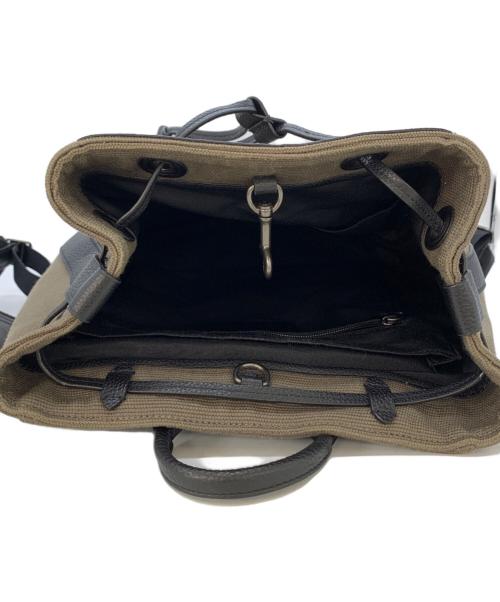 COACH（コーチ）COACH (オールドコーチ) リュック カーキの古着・服飾アイテム