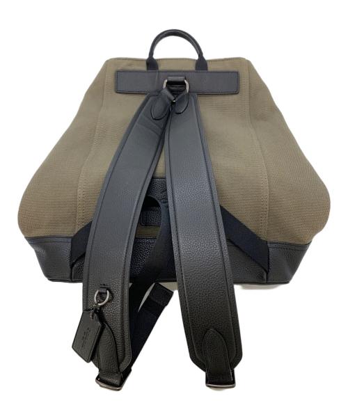 COACH（コーチ）COACH (オールドコーチ) リュック カーキの古着・服飾アイテム