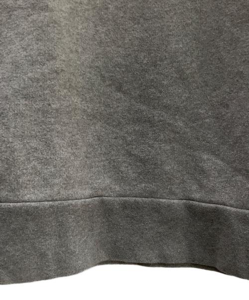 AMI Alexandre Mattiussi（アミアレクサンドルマテュッシ）AMI Alexandre Mattiussi (アミアレクサンドルマテュッシ) クルーネックスウェット グレー サイズ:不明の古着・服飾アイテム