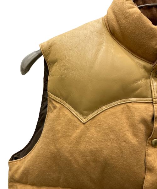 RockyMountainFeatherBed（ロッキーマウンテンフェザーベッド）RockyMountainFeatherBed (ロッキーマウンテンフェザーベッド) ダウンベスト ブラウン×カーキ サイズ:SIZE 42の古着・服飾アイテム
