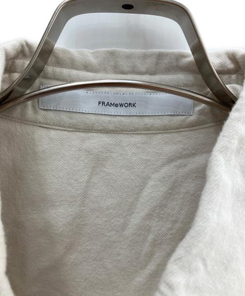 FRAMeWORK（フレームワーク）FRAMeWORK (フレームワーク) 長袖シャツ ベージュ サイズ:FREEの古着・服飾アイテム