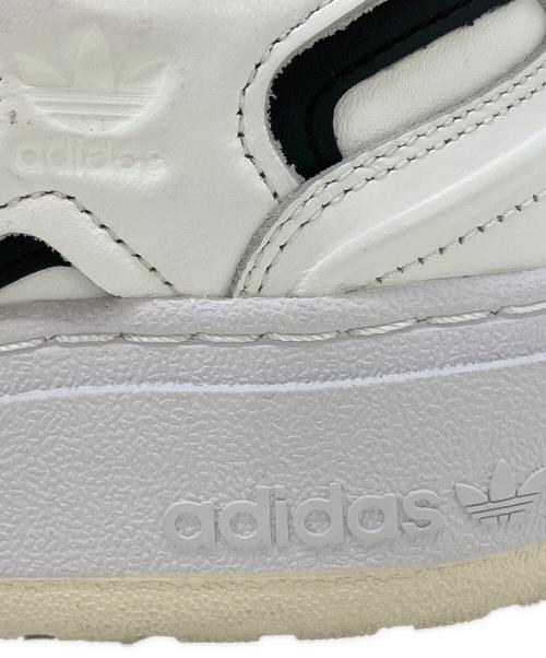 adidas（アディダス）adidas (アディダス) FORUM XLG W ホワイト サイズ:23.5cmの古着・服飾アイテム